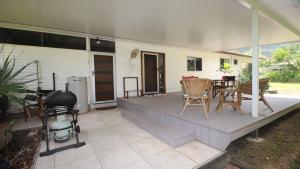 Curlew Cottage, Nelly Bay