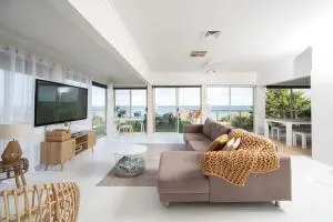 ChelseaVue - Designer Beachside Townhouse Retreat - 切尔西