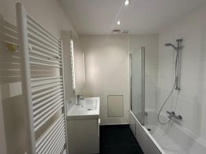 Spacious Apartment next to Port of Antwerp