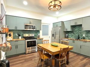 Garden on Capital-Bourbon & Horse Country