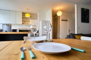 Appartements Apartment balconyparking space near train station : photos des chambres