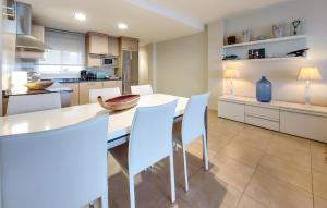 2 Bedroom Awesome Apartment In Moncofa