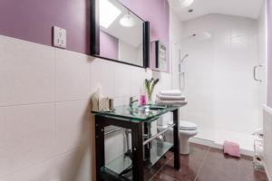 Two-Bedroom House room in Brookhall Cottages
