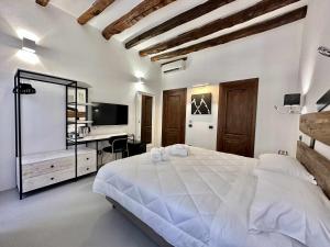 C&O Savoia Deluxe Rooms img17