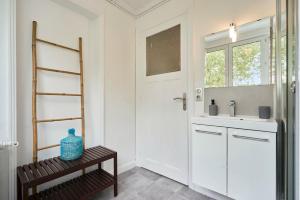 Appartements Superbe appartement art deco tout equipe pour 2 ! : photos des chambres