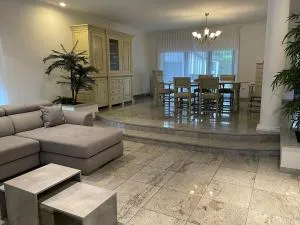 Vakantiewoning Villa 35 - Eisden