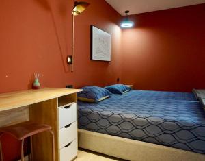 Silom Soi 3 Hash Apartment hip and funky with rooftop view