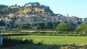 Appartements L'AMANDERAIE a cote de LOURMARIN en LUBERON : photos des chambres