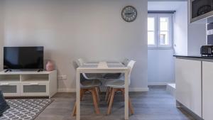 Belém Charming 2BDR House by LovelyStay