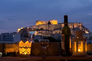 Front-Row Acropolis View Balcony - Central Athens