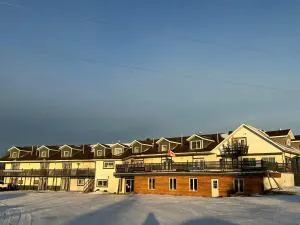 North Adventure Inn - Cochrane