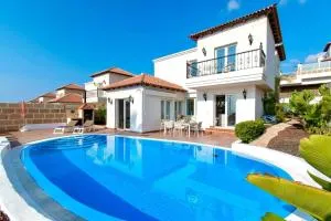 Villa Simona. Peaceful 3 Bedroom Villa. - Chayofa