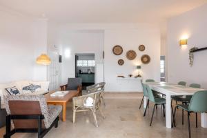 Calala House with huge terrace