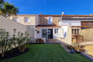 "COCON SAINT HILAIRE" Maison de charme 7 personnes, jardin clos, 5 min plage, port, commerces