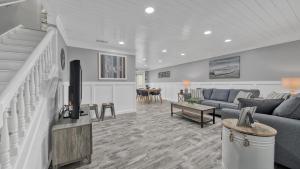 Southbay by the Gulf 72 a Remodeled Townhome With Private Beach Access only 75 Yards to the Beach
