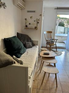 T2 SAUSSET PROCHE DE LA MER
