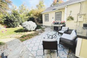 Charming midcentury house in historic North End