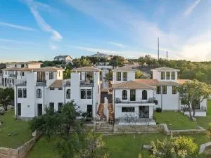 Las Luces - Spicewood