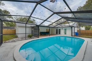 Idyllic Tampa Home with Private Pool 11 Mi to Beach