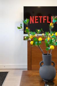 7Nights Special l Modern House near City Center Sleeps 6 with Free Parking l By Zen Nights Short Lets & Serviced Accommodations