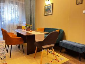 City centre stylish apartament with private backyard