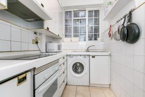 1 Bed Flat Sleeps 3 - Wifi Near City Centre