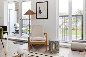 The Wembley Park Retreat - Modern 2BDR Flat with Balcony