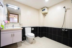 Spacious 2 br at city center 1st district