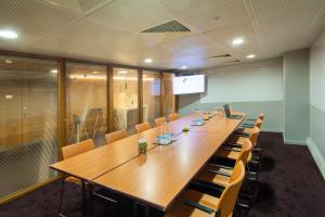 Hotels Holiday Inn Express Paris-Canal De La Villette, an IHG Hotel : photos des chambres