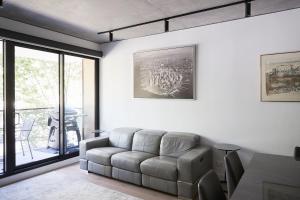 Modern Minimalism Slate Chic in the City