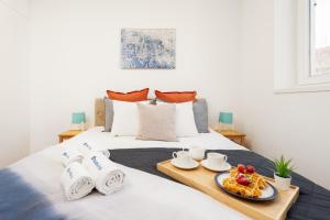 Host Wise - Flat w Free Private Parking - Bright & Cozy