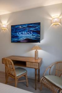 Appart'hotels Residence Hoteliere Chambord au coeur de Menton - entierement renovee : photos des chambres