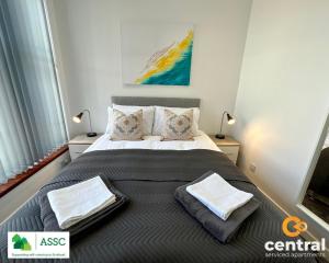CENTRAL SERVICED APARTMENTS - Cosy 1 Bedroom - Central Location - Walk Away from Waterfront - Walk Away to Bus & Train Station - Long Stays Welcome