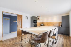 Appartements Logement chaleureux haut de gamme dans le Trieves - WIFI - NETFLIX : photos des chambres