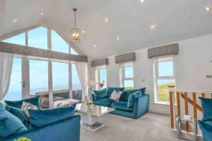 Signal House - A Stunning Beach House