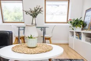 Spacious WEST LONDON Apartment - GREAT LOCATION - Shephers Bush