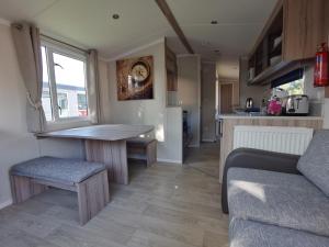 8Berth- SmartTV- CloseToBeach- FamilyFriendly