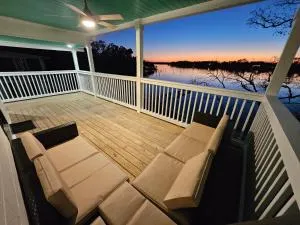Pensacola Waterfront Retreat - Navy Point