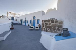 Simantiri Private Villa Santorini Greece