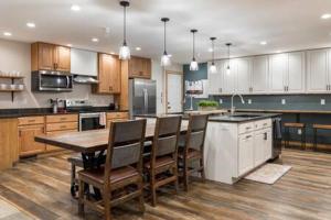 Teton Crest Lodge Sleeps 24 Ideal ReSpot