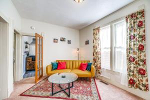 Close to Casinos and Trails Historic Victor Cottage