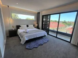 Stylish Serenity at Sunrise - Wilton