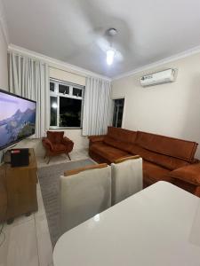 Apto confortável e completo em Copacabana- 2 quartos com split e wifi