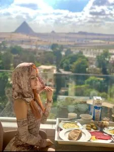 WOW Pyramids Inn With Rooftop Lounge - Kafr Ghaţāţī