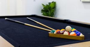 Tropical Villa wJacuzzi Big Terrace & Billiards