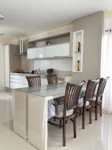 Apartamento com vista mar - Perequê