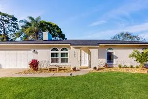 Cozy Palm Bay Get Away - West Melbourne