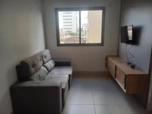 Apt em ótima localização com Internet e ar condicionado. - 帕特罗西尼乌