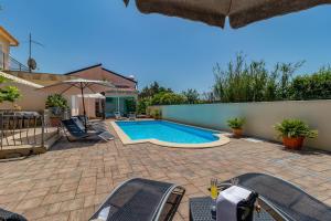 Holiday house with a swimming pool Jadranovo, Crikvenica - 22273