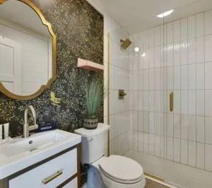 Pretty N Pink Room #5 At The Groovy Nomad Motel - Jamesburg